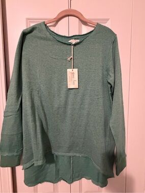 NWT Grace & Lace Mint Green Lightweight Pullover